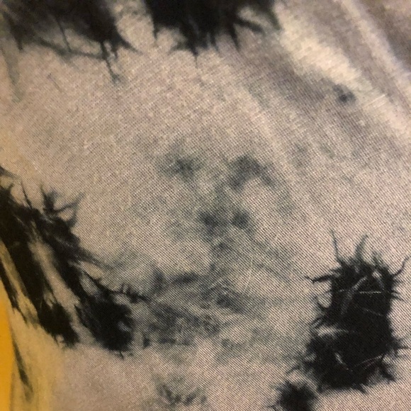 Tie Dye Cross-front Top by Rock & Republic - Picture 8 of 11